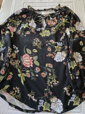 Loft Fashion Black Floral Tie-Front Blouse